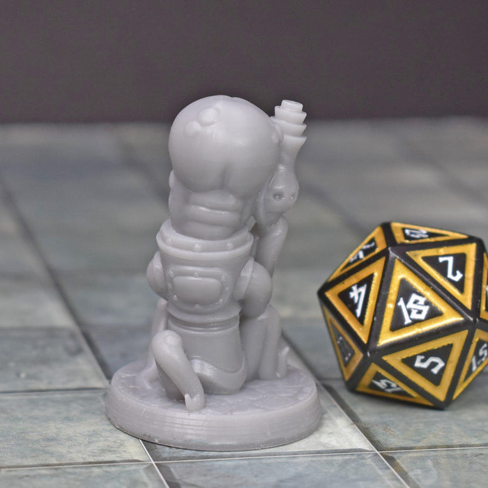 Dnd miniature Alien with Pistol is 3D Printed for tabletop wargaming minis and dnd figures-Miniature-Brite Minis- GriffonCo Shoppe