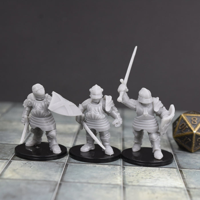 Miniature dnd figures Knights Swordsman 3D printed for tabletop wargames and miniatures-Miniature-Duncan Shadow- GriffonCo Shoppe