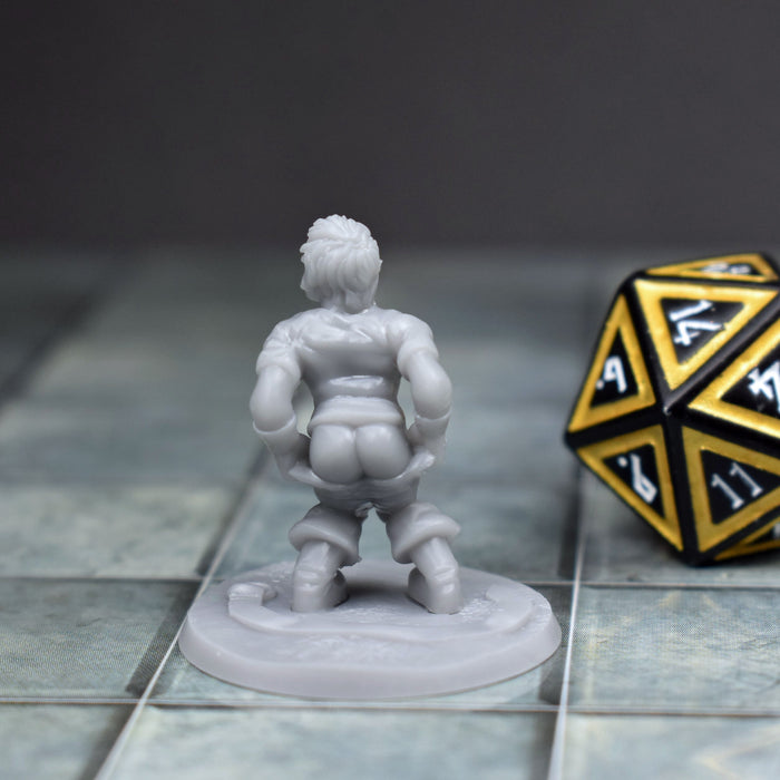 Miniature dnd figures Mooning Villager 3D printed for tabletop wargames and miniatures-Miniature-GriffonCo Minis- GriffonCo Shoppe