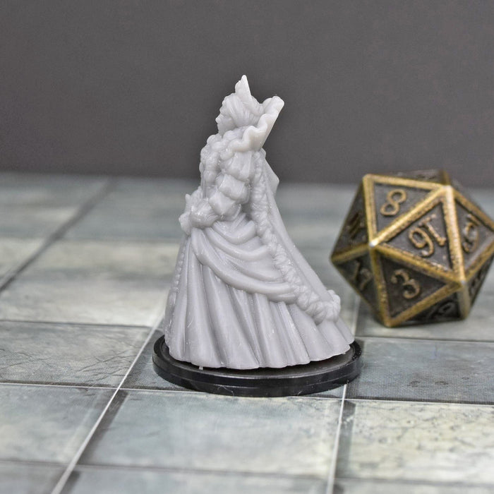 Miniature dnd figures Queen 3D printed for tabletop wargames and miniatures-Miniature-Vae Victis- GriffonCo Shoppe