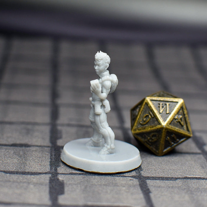 dnd miniature Alien Jula the Science Officer for dungeons and slaying dragons in tabletop wargaming.-Miniature-EC3D- GriffonCo Shoppe