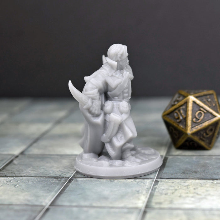 dnd miniature Human Rogue with Daggers for dungeons and slaying dragons in tabletop wargaming.-Miniature-Arbiter- GriffonCo Shoppe