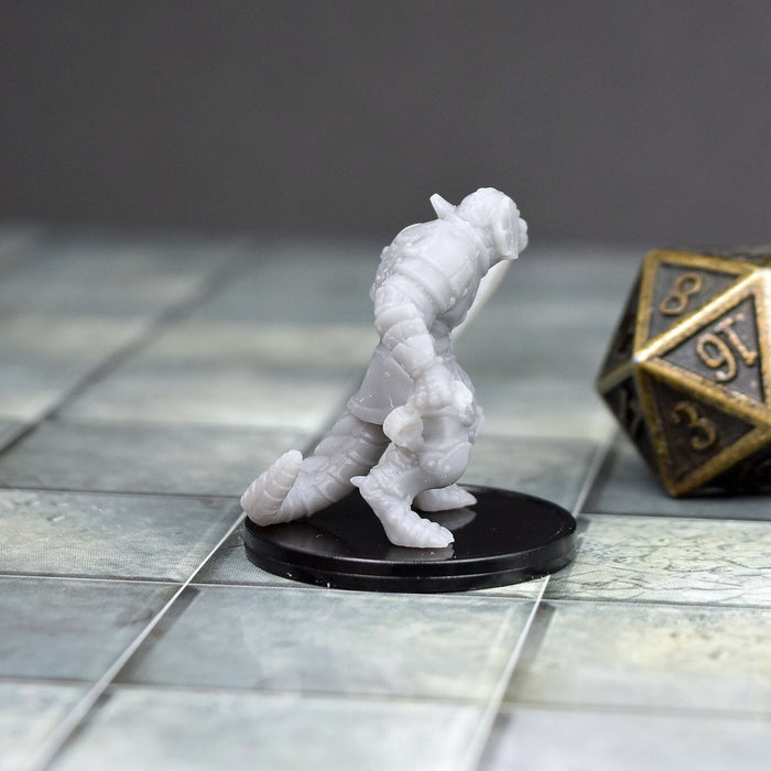 dnd miniature Lizard Guard for dungeons and slaying dragons in tabletop wargaming.-Miniature-Vae Victis- GriffonCo Shoppe