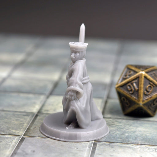 dnd miniature Maiden with Sword for dungeons and slaying dragons in tabletop wargaming.-Miniature-Brite Minis- GriffonCo Shoppe
