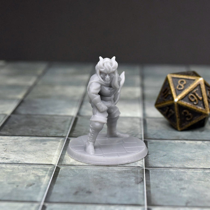 dnd miniature Tiefling Thief for dungeons and slaying dragons in tabletop wargaming.-Miniature-Brite Minis- GriffonCo Shoppe